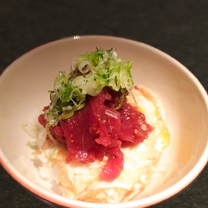 Spicy tuna, egg and gohan bowl